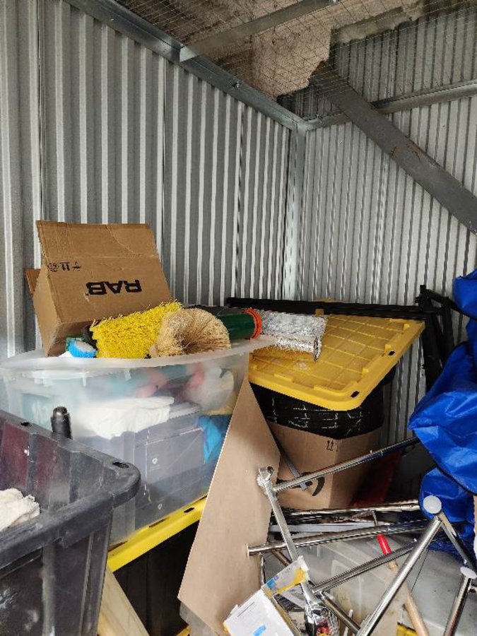 10 x 7 storage unit in Hyattsville, MD