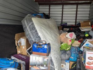 10 x 20 storage unit in Arlington, TX