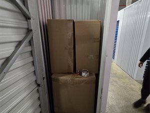 2 x 2 storage unit in Brooklyn, NY