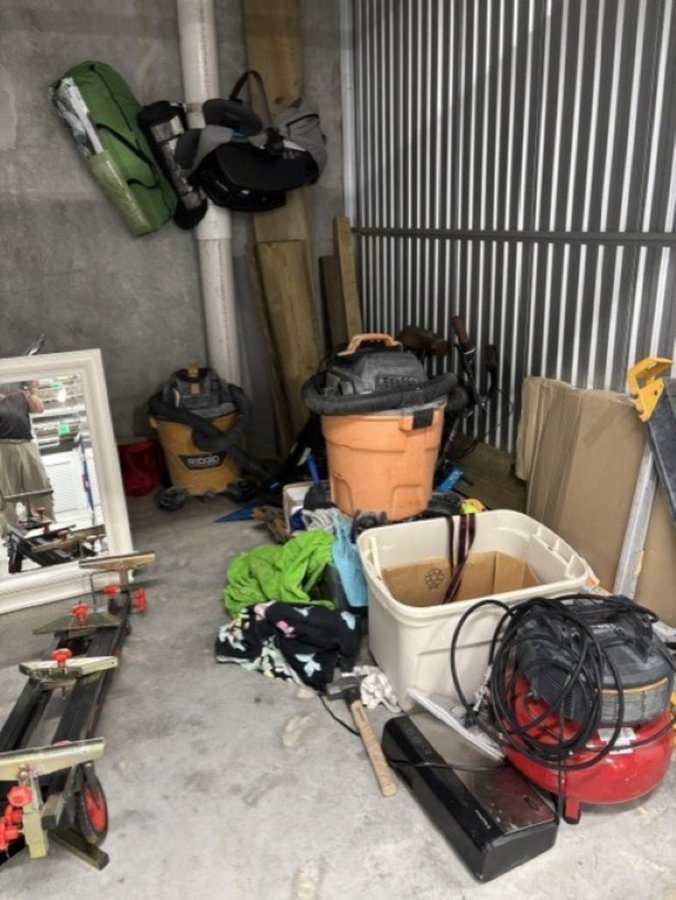 10 x 10 storage unit in Stuart, FL
