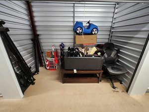 10 x 5 storage unit in Woodstock, GA