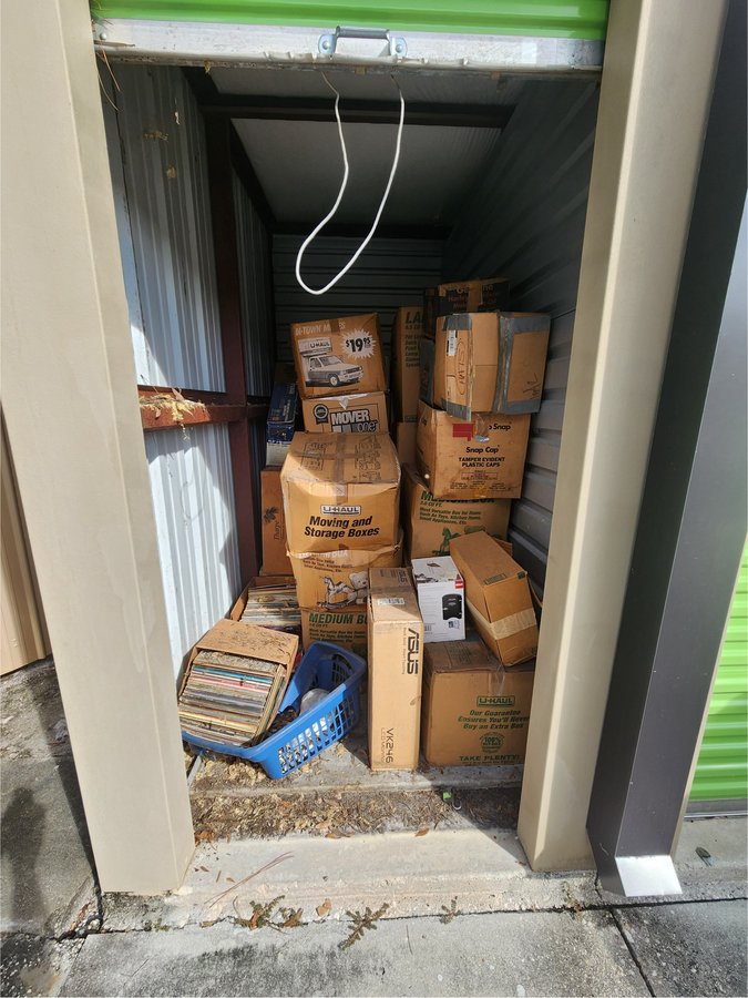 5 x 10 storage unit in Port St Lucie, FL