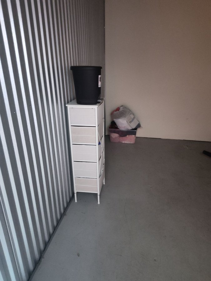 10 x 13 storage unit in Brandon, FL