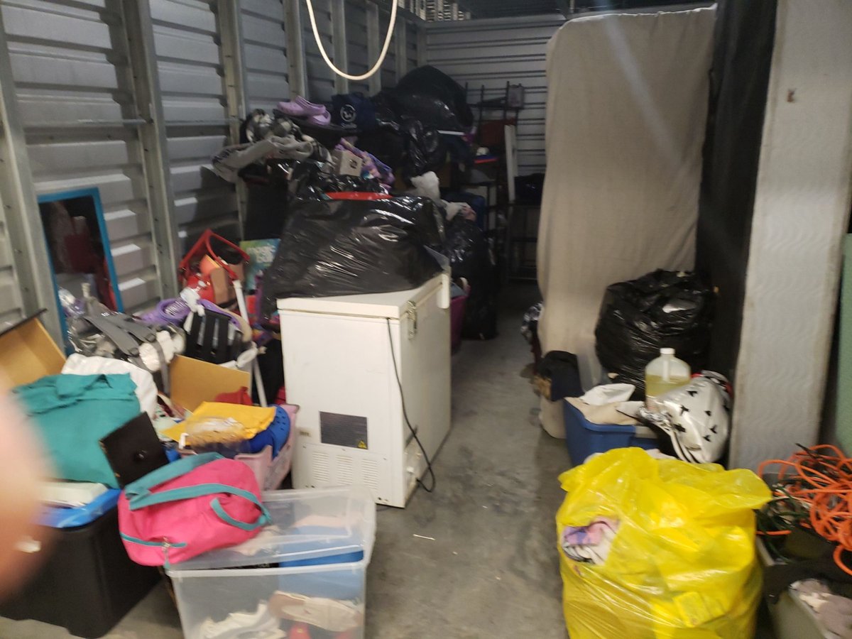 10 x 20 storage unit in Kansas City, MO