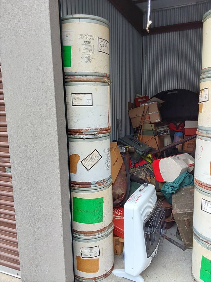 5 x 10 storage unit in North Grosvenordale, CT