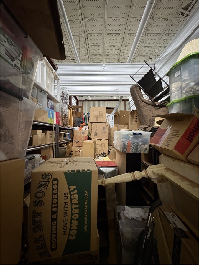 10 x 10 storage unit in Albuquerque, NM