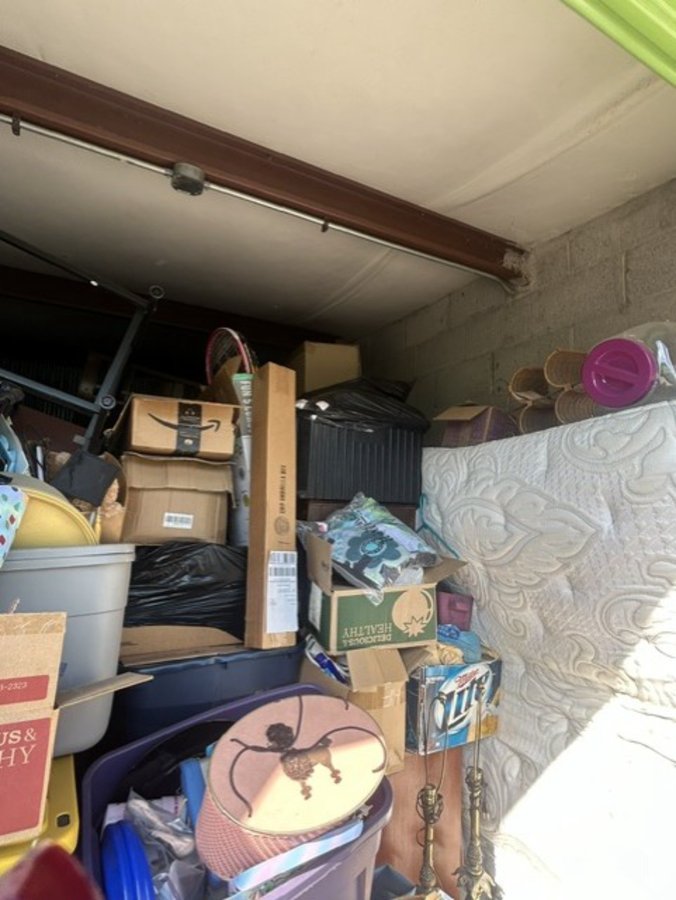 10 x 15 storage unit in Whitehall, OH
