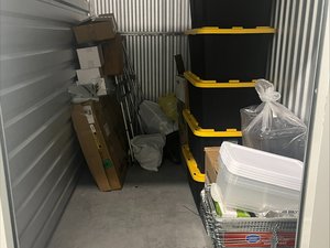 5 x 10 unit in Langhorne