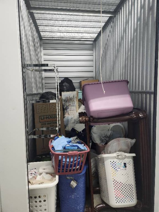 5 x 10 storage unit in Kenner, LA
