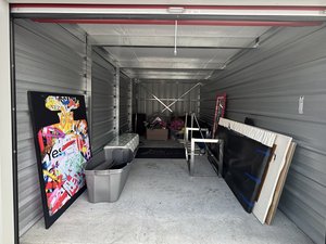 10 x 20 storage unit in Toledo, OH