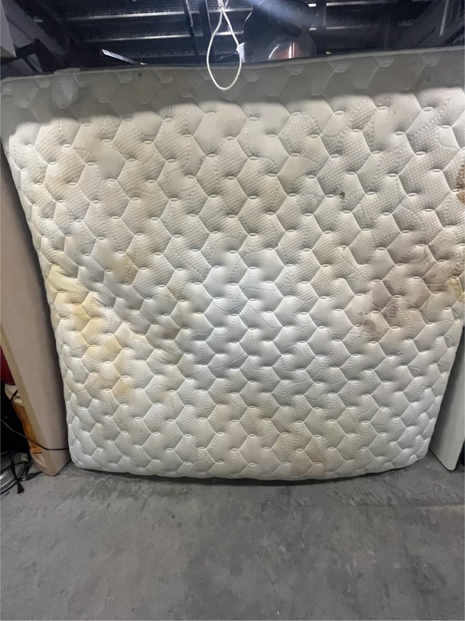 10 x 15 storage unit in Langhorne, PA
