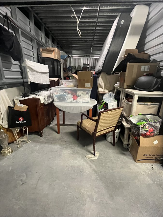 10 x 20 storage unit in Langhorne, PA