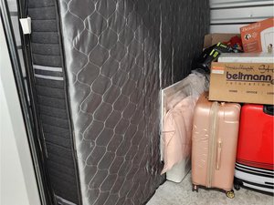 10 x 7 storage unit in Buford, GA