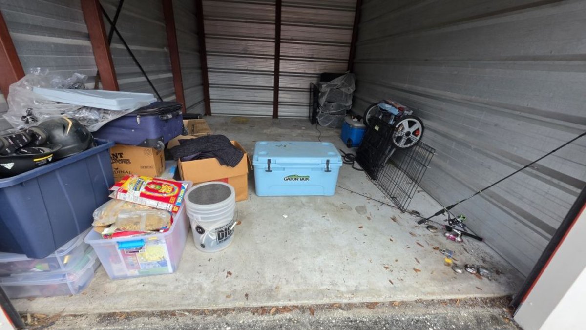 10 x 15 storage unit in Davie, FL