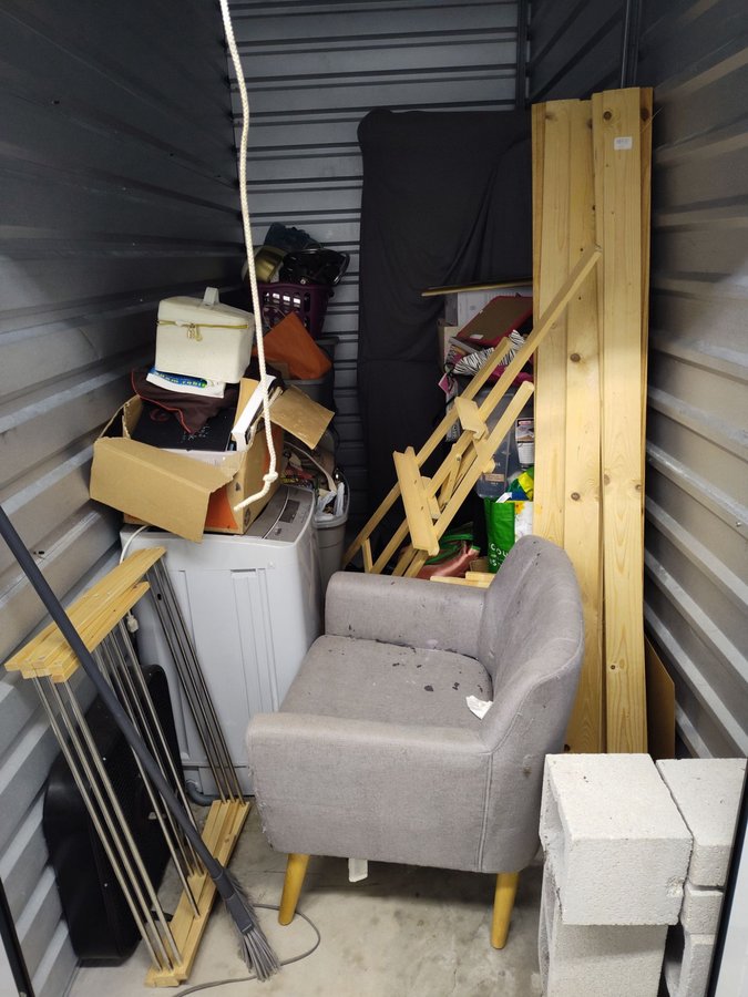 5 x 10 storage unit in Tampa, FL