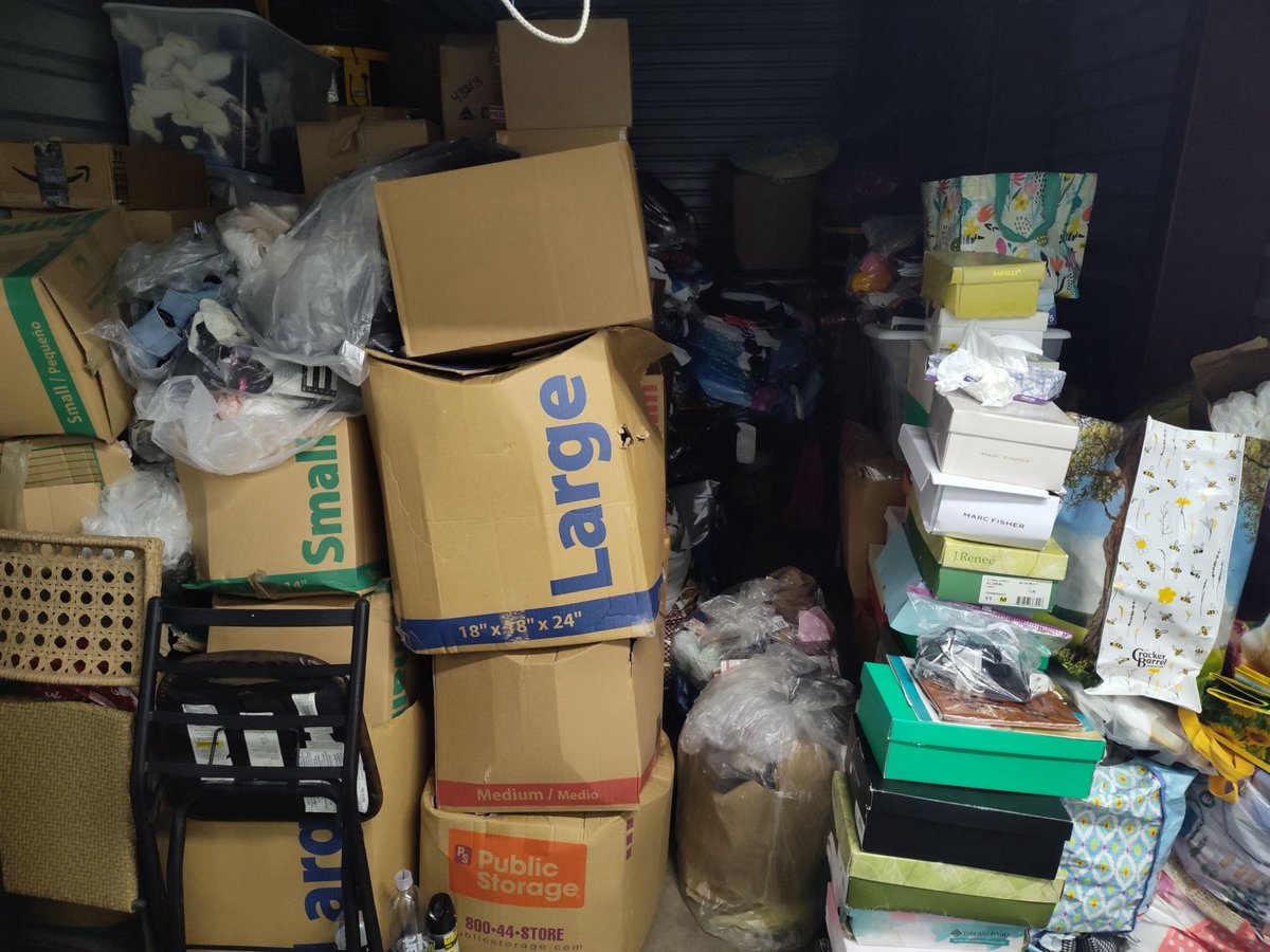 10 x 25 storage unit in Tampa, FL