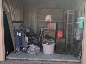 10 x 10 storage unit in Houston, TX