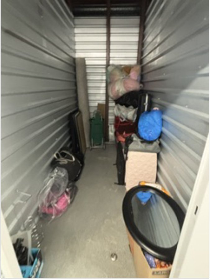 5 x 10 storage unit in Fairfax, VA