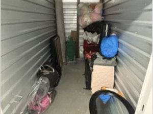 5 x 10 storage unit in Fairfax, VA