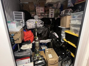 10 x 10 storage unit in North Hollywood, CA