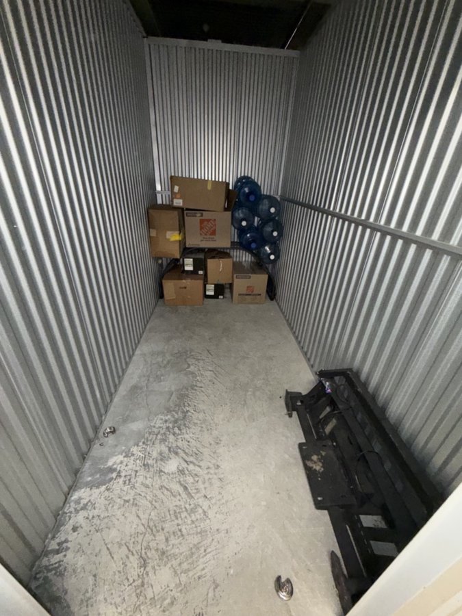 5 x 10 storage unit in North Hollywood, CA