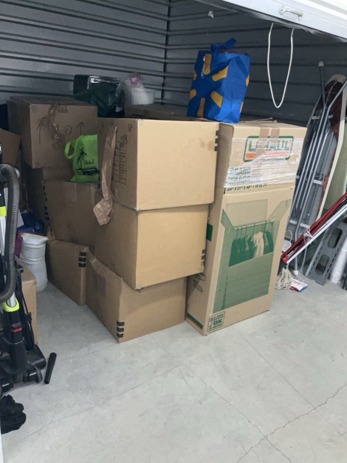 10 x 9 storage unit in Tualatin, OR