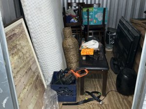 10 x 10 storage unit in Euclid, OH
