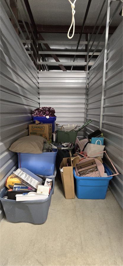5 x 10 storage unit in Huntsville, AL