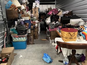 10 x 20 unit in Langhorne
