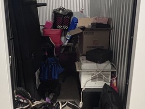 5 x 10 storage unit in Vineland, NJ