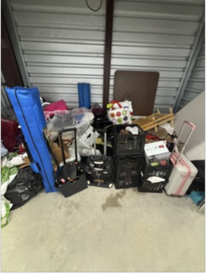5 x 10 storage unit in Fairfax, VA