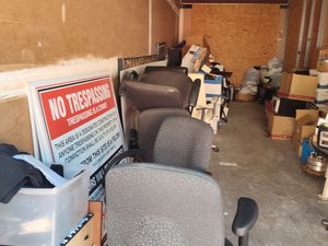 10 x 30 storage unit in Tampa, FL
