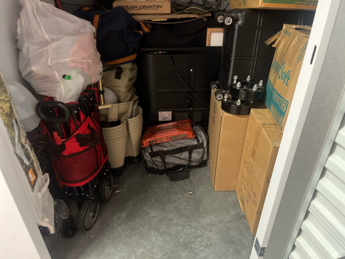 10 x 10 storage unit in Maineville, OH
