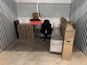 10 x 10 storage unit in Sterling, VA