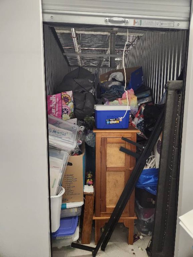 5 x 15 storage unit in Fenton, MO