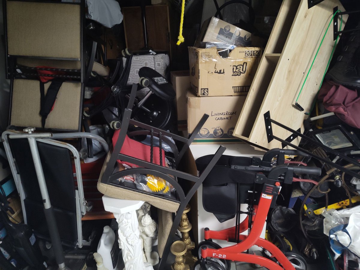 10 x 15 storage unit in Tampa, FL