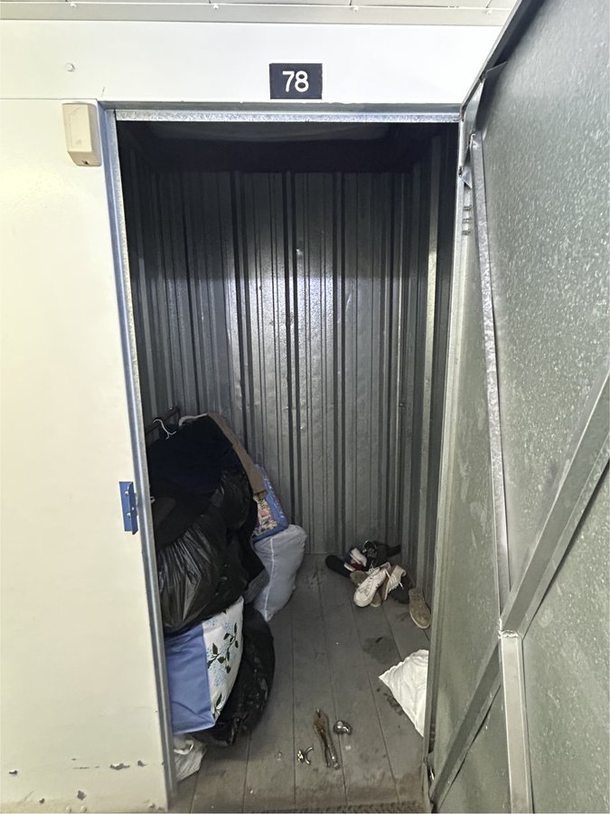 5 x 5 storage unit in North Hills, CA