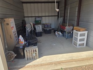 10 x 15 storage unit in Clearlake, CA
