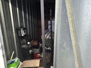 5 x 10 storage unit in North Hills, CA