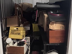 5 x 10 storage unit in Vineland, NJ