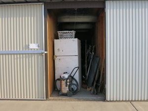 5 x 15 storage unit in Bakersfield, CA