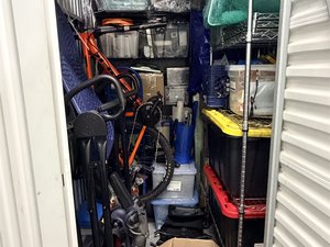 5 x 7 storage unit in Los Angeles, CA
