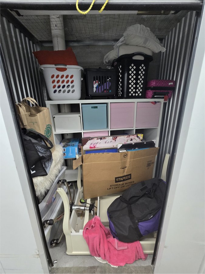 5 x 5 storage unit in Miami, FL