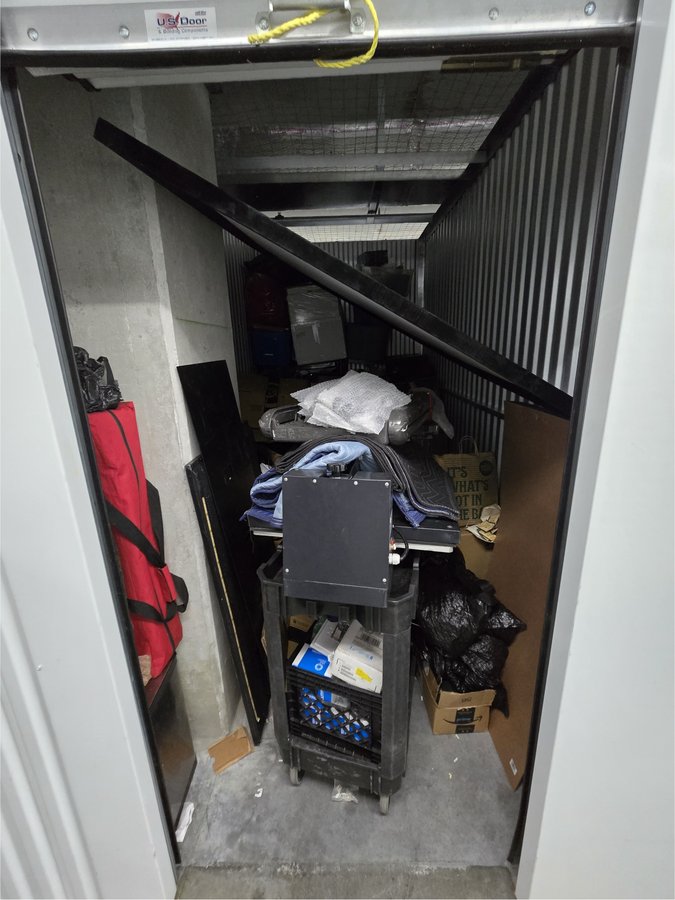 5 x 10 storage unit in Miami, FL