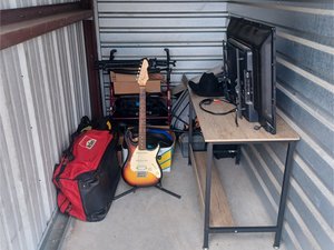 5 x 10 storage unit in Bartow, FL