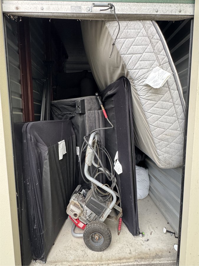 5 x 10 storage unit in East Stroudsburg, PA