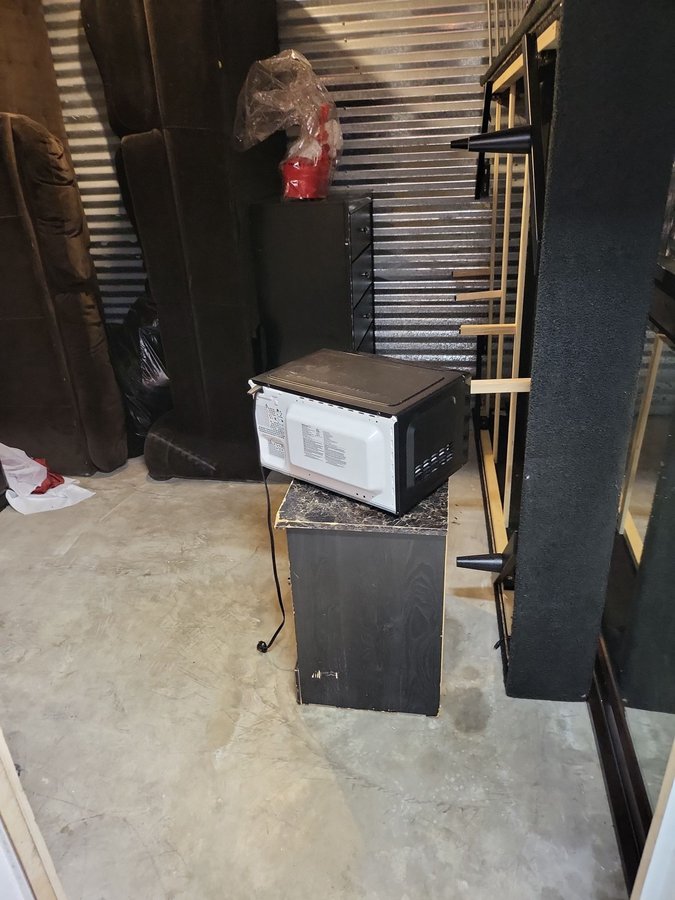 10 x 10 storage unit in Houston, TX
