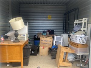 10 x 10 storage unit in Glendale, AZ