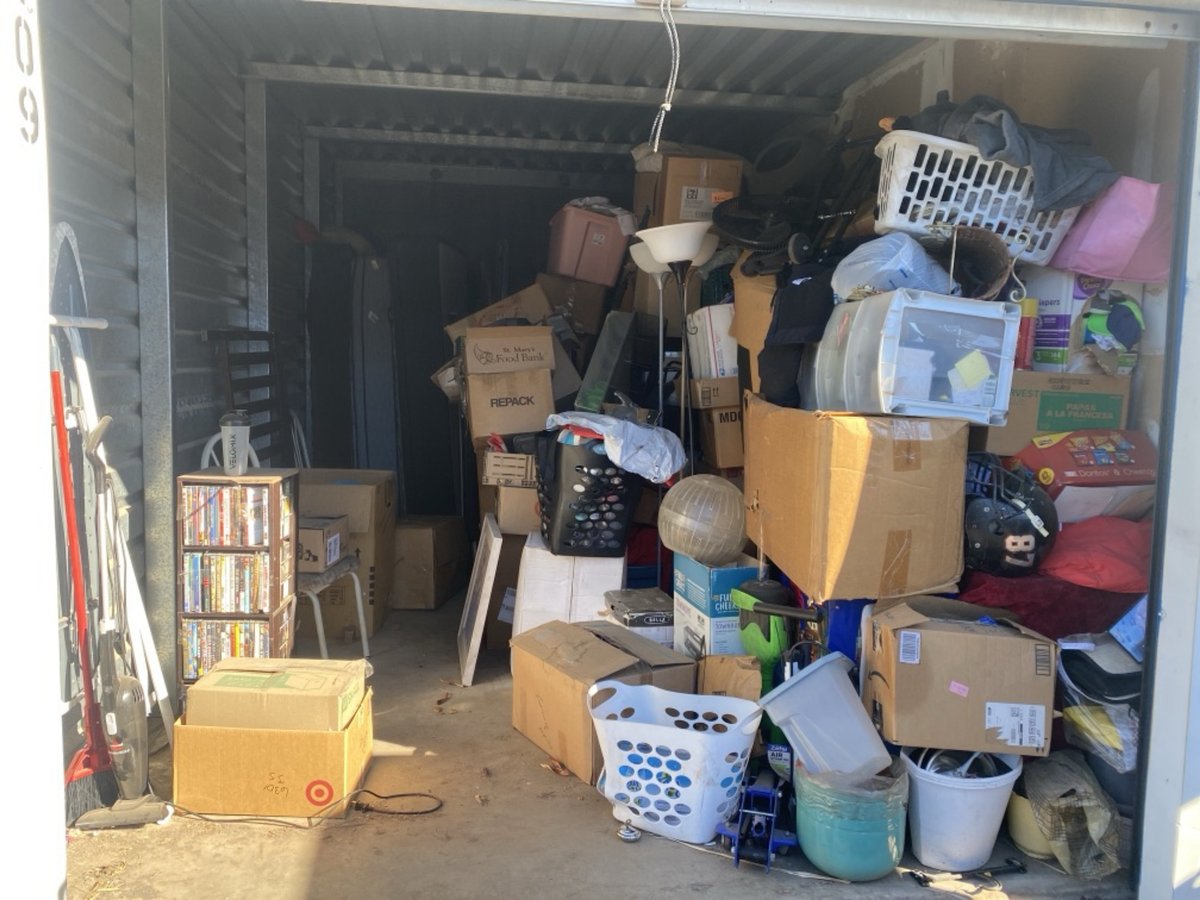 10 x 20 storage unit in Glendale, AZ