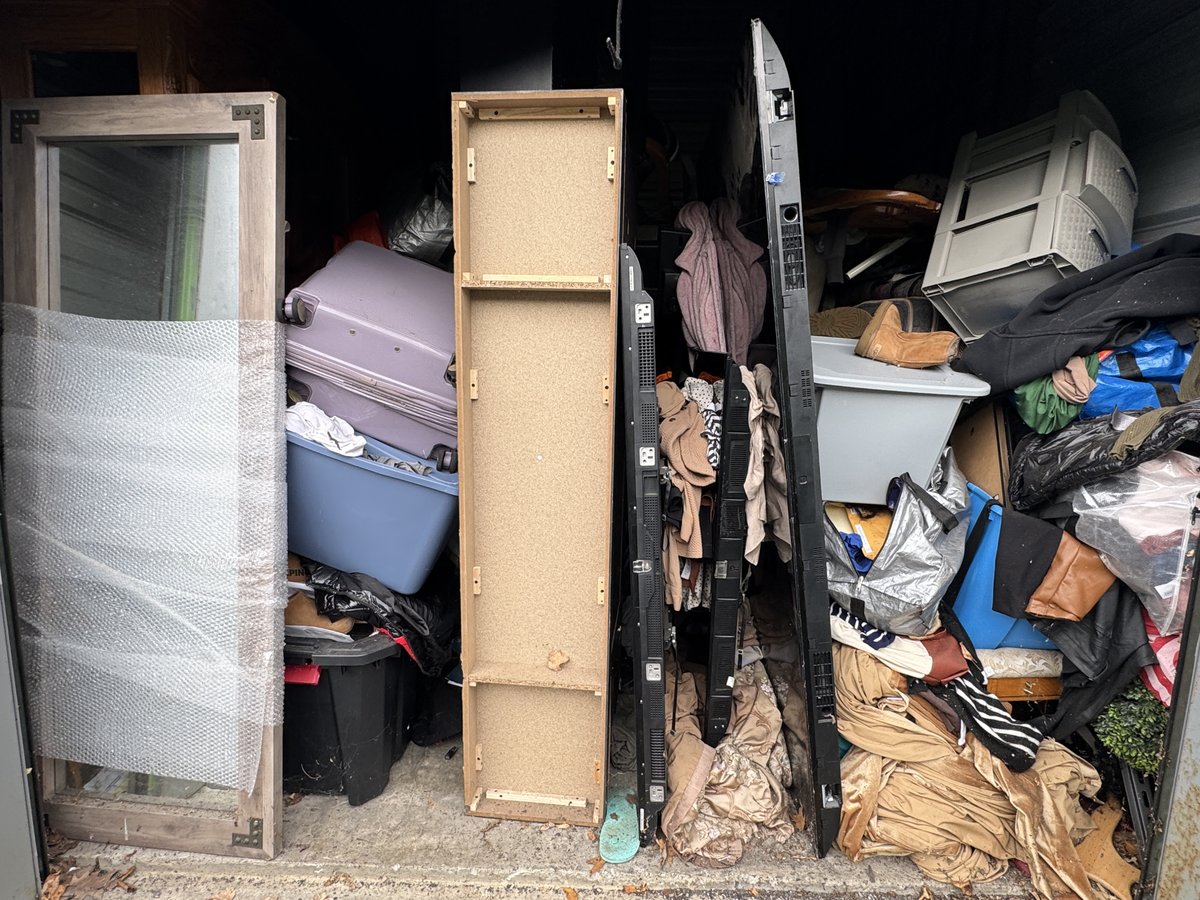 10 x 15 storage unit in East Stroudsburg, PA